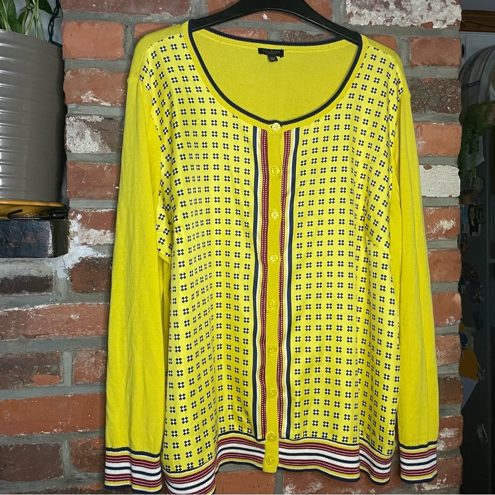 Talbots Woman Charming Yellow  Geo Print Mixed Media Media Lightweight